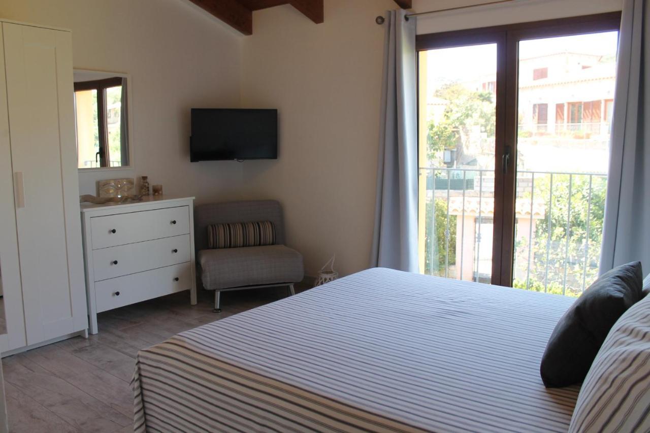 B&B U Punenti La Maddalena  Eksteriør bilde