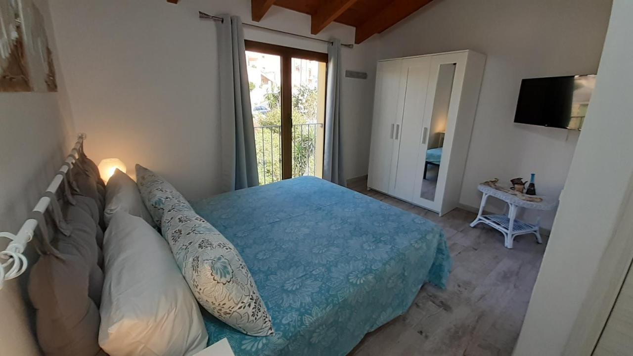 B&B U Punenti La Maddalena  Eksteriør bilde